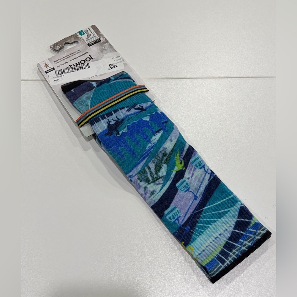 SmartWool Women's Small Ski Zero Cushion Town Print Socks Merino Wool NWT Blue